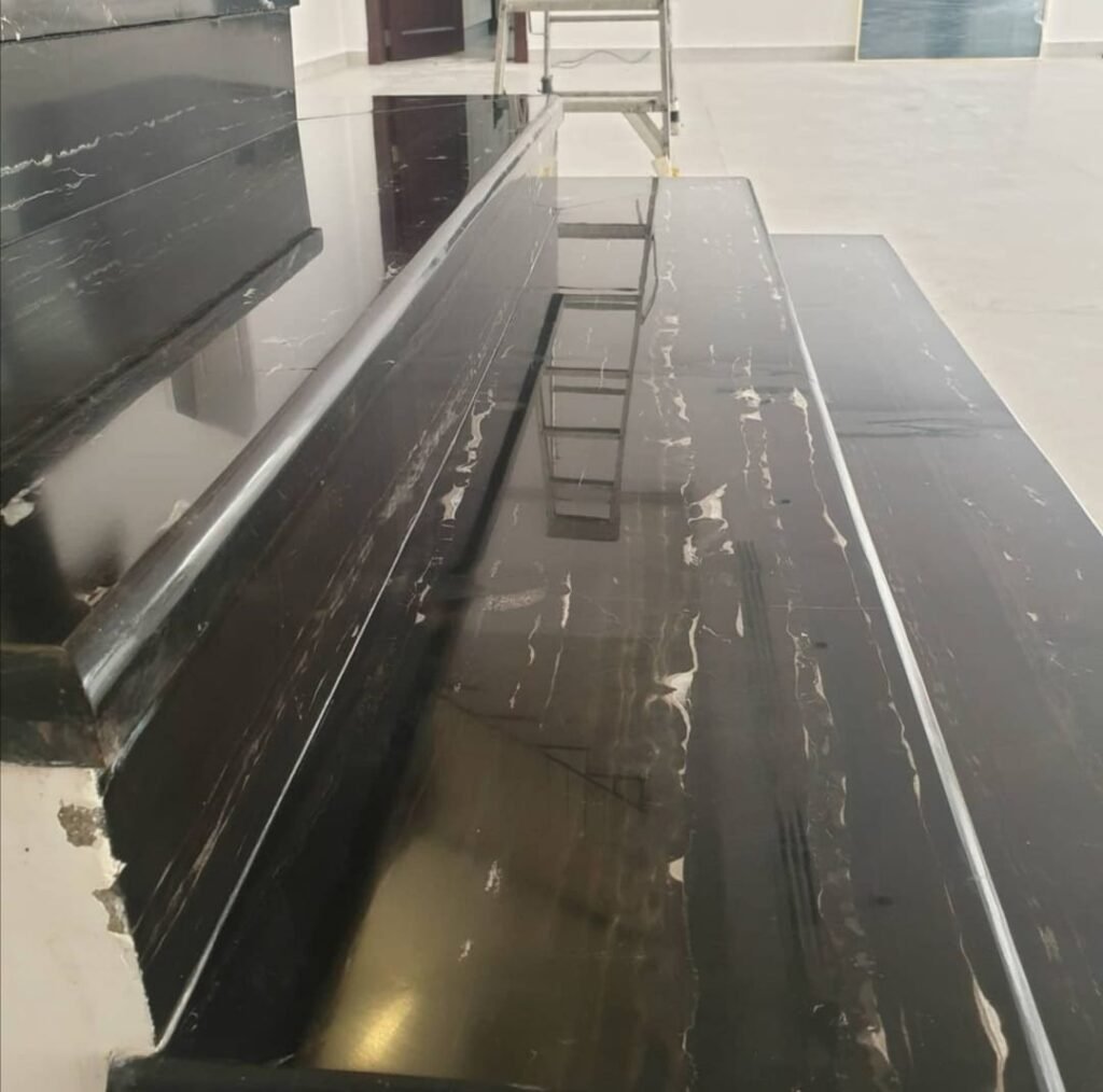 جلي وتلميع الرخام والبلاط بالكرستال